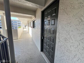 Building Photo - 2121 Collier Ave