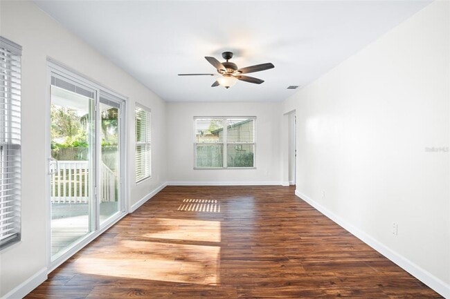 Building Photo - 516 Baxter St