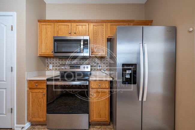 Building Photo - 32 Brookvalley Ct W