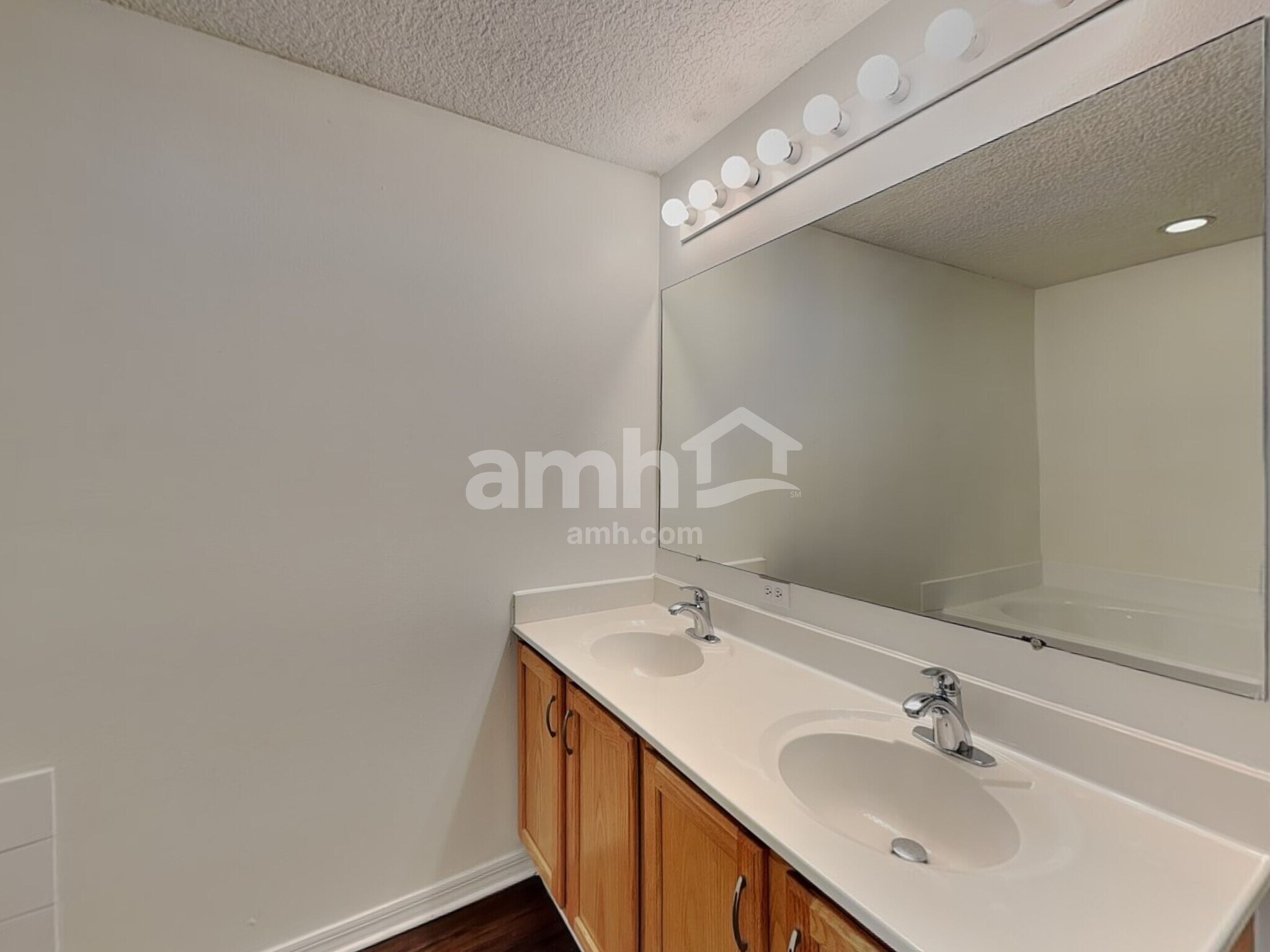 Building Photo - 5528 Cougar Park Ct