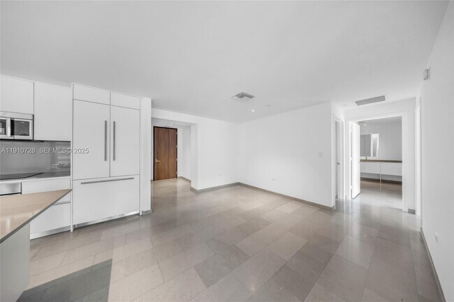 Building Photo - 88 SW 7th St