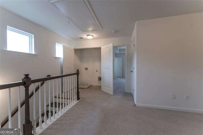 Building Photo - 898 Ambient Way