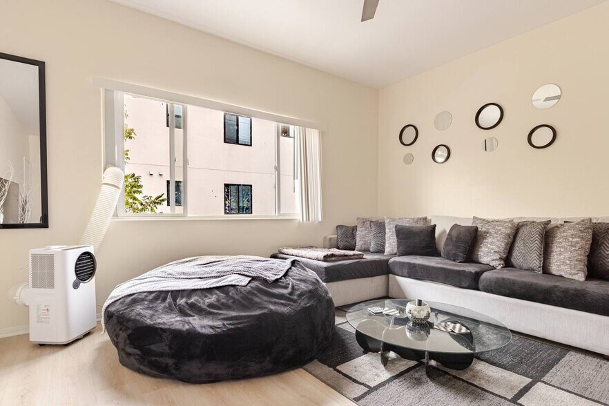 Building Photo - 4218 Dalton Ave