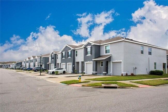 Building Photo - 33015 Kaloko Rd