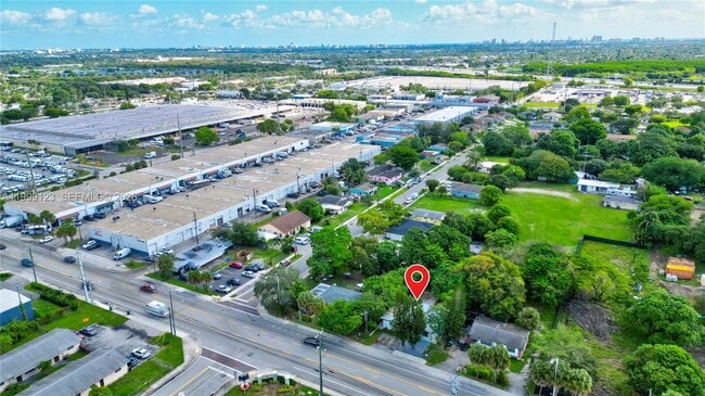 Building Photo - 2736 NW 21st Ave