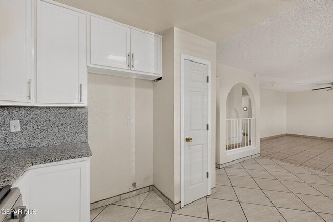 Building Photo - 14224 Desert Ash Dr