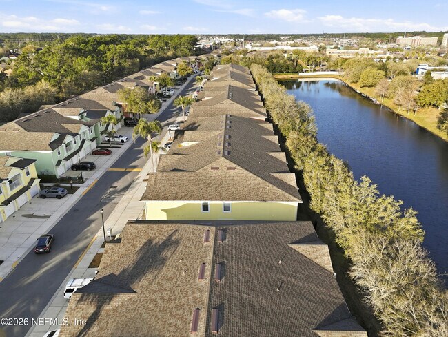 Building Photo - 13835 Herons Landing Way