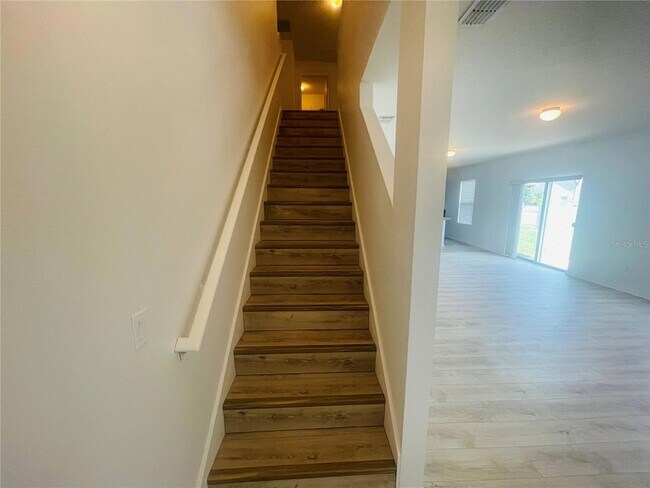Building Photo - 16616 Broadford Ln