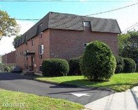 Building Photo - 385 High St