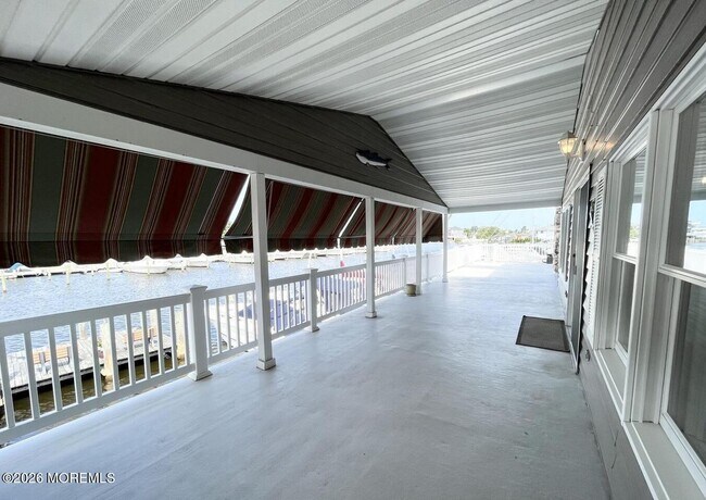 Building Photo - 222 Marine Plaza