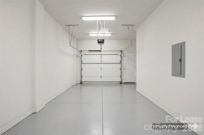 Building Photo - 440 N McDowell St