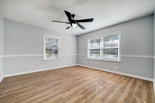 Building Photo - 501 Wilmington Dr