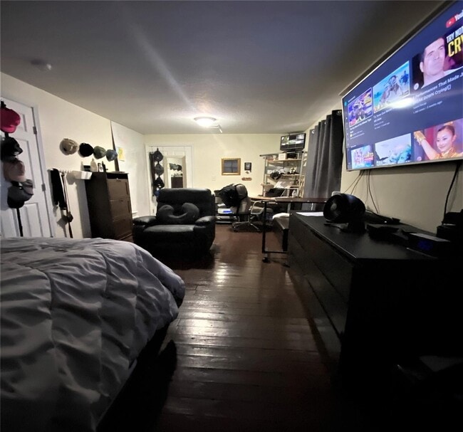 Building Photo - 4802 Ward St