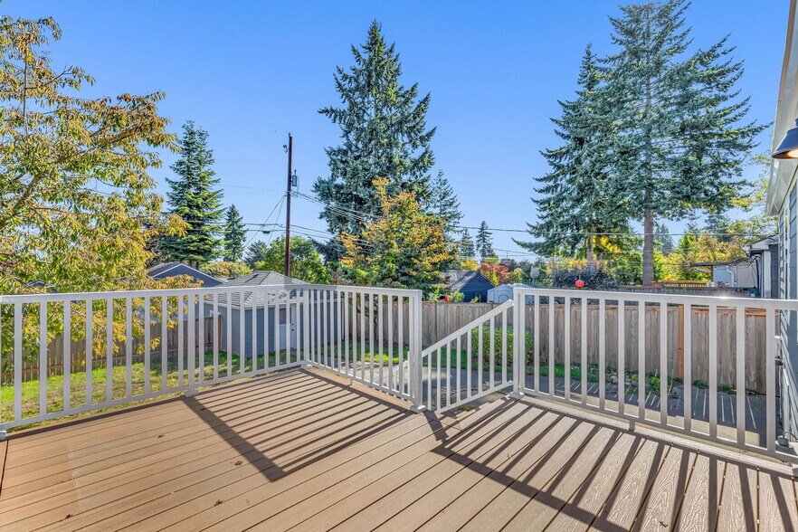 Building Photo - 7348 29th Ave SW