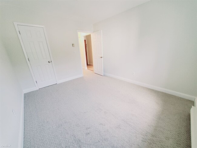 Building Photo - 1 br, 1 bath Condo - 27 Oak St Apt 12