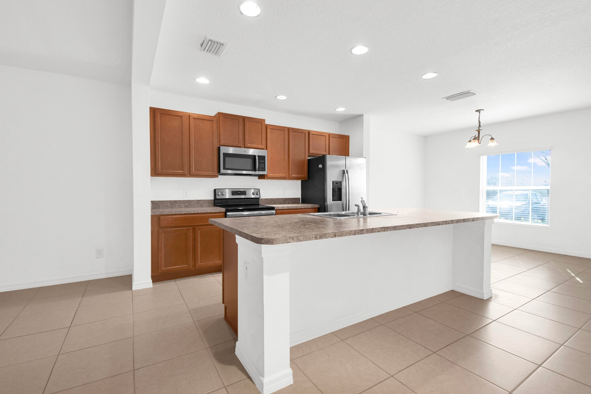 Building Photo - 271 Annabelle Way