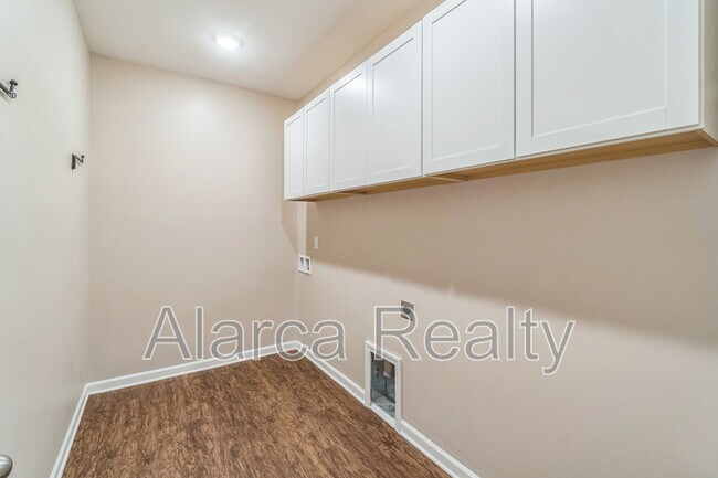 Building Photo - 152 Suggs Mill Dr