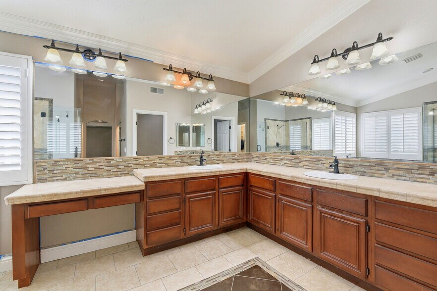 Building Photo - 26536 Brant Way