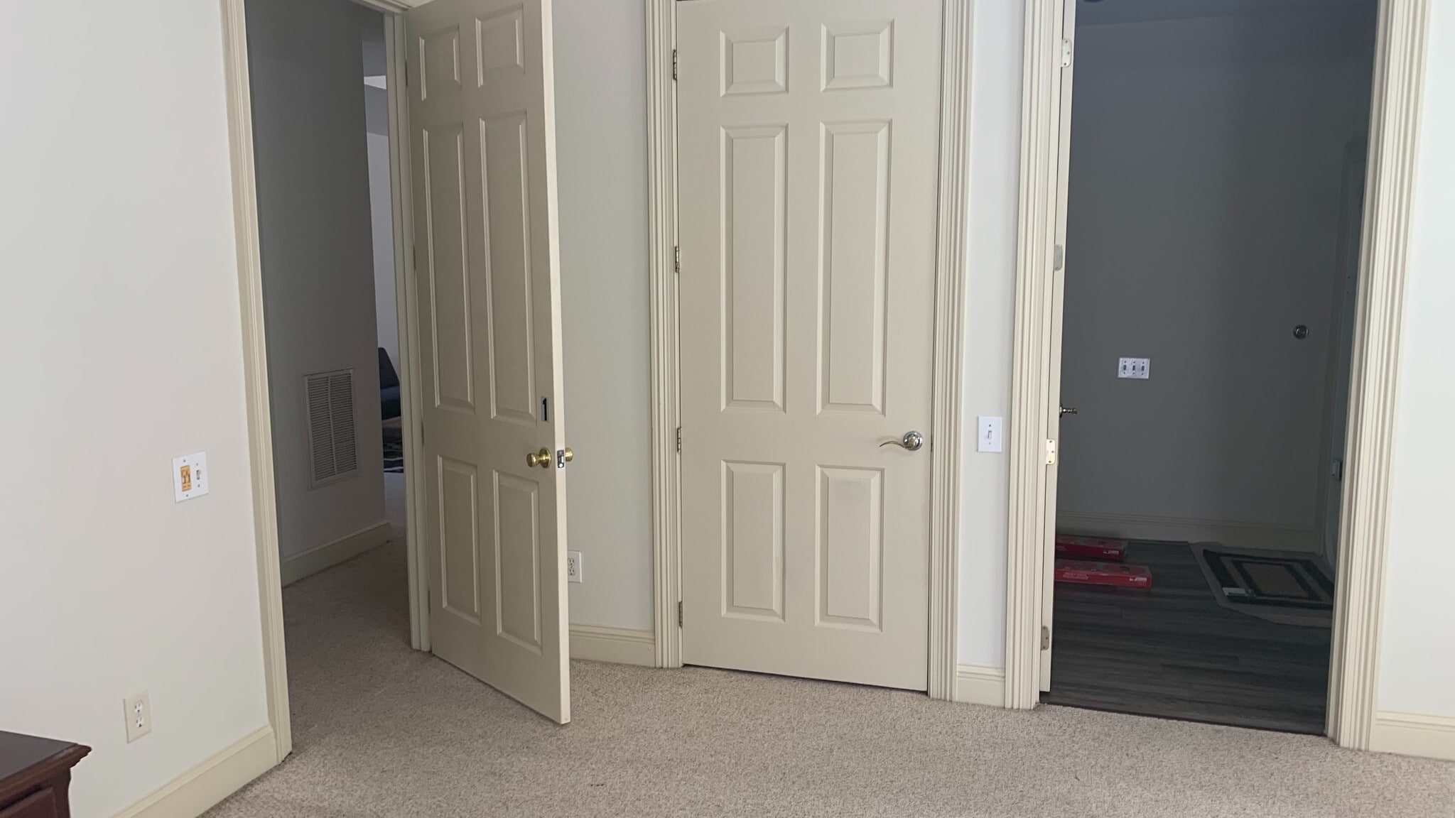 Building Photo - Room in Townhome on Presidents Dr