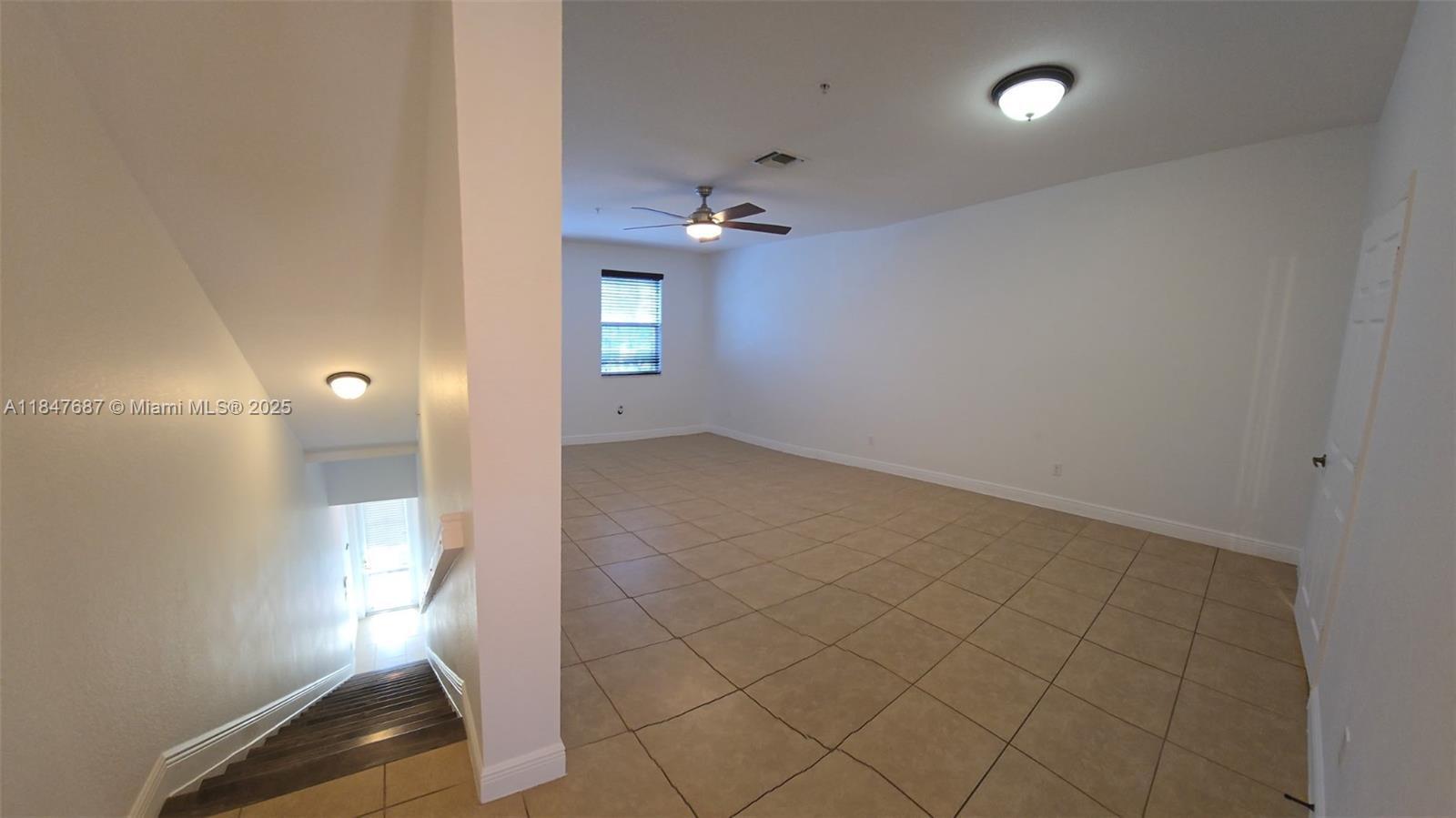 Building Photo - 929 SW 147th Ave