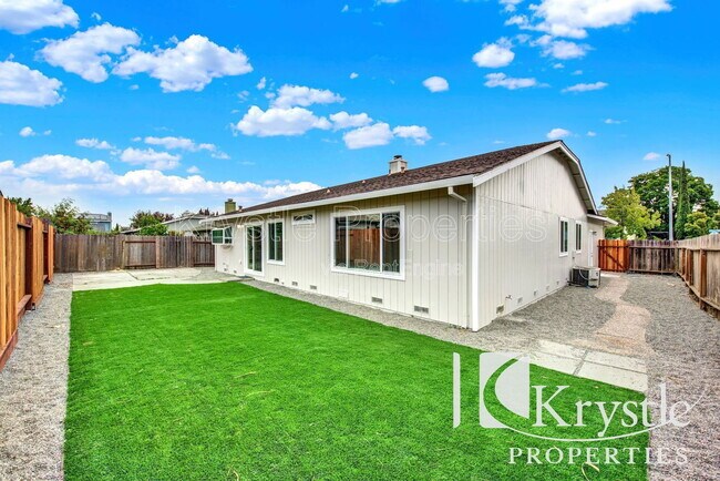 Building Photo - 606 Humbolt Dr