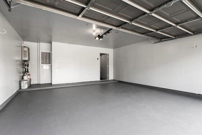 Building Photo - 1204 Gerona Blvd