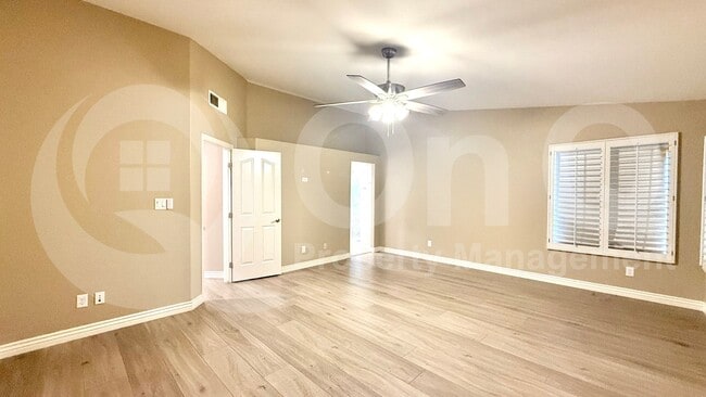 Building Photo - 2744 E Bighorn Ave