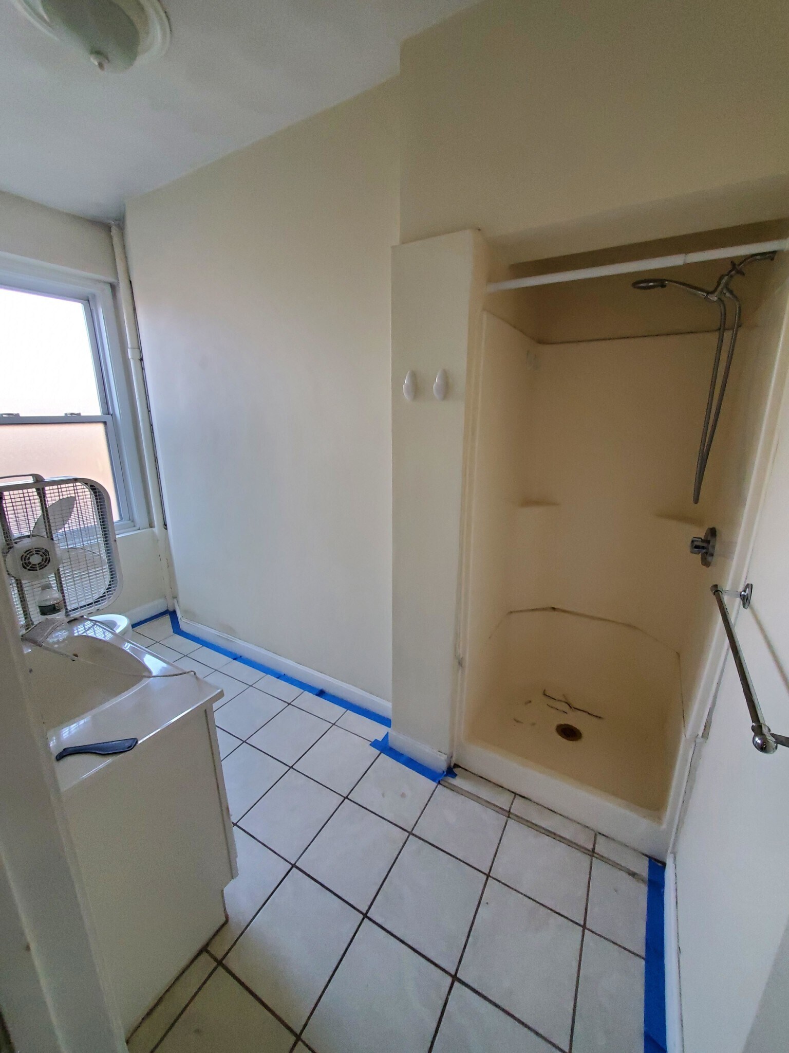 Building Photo - 376 Riverway