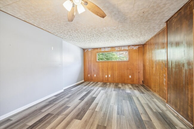 Building Photo - 2504 Oakcliff St