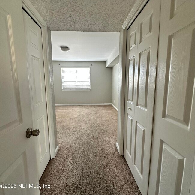 Building Photo - 3917 Corrida Ct