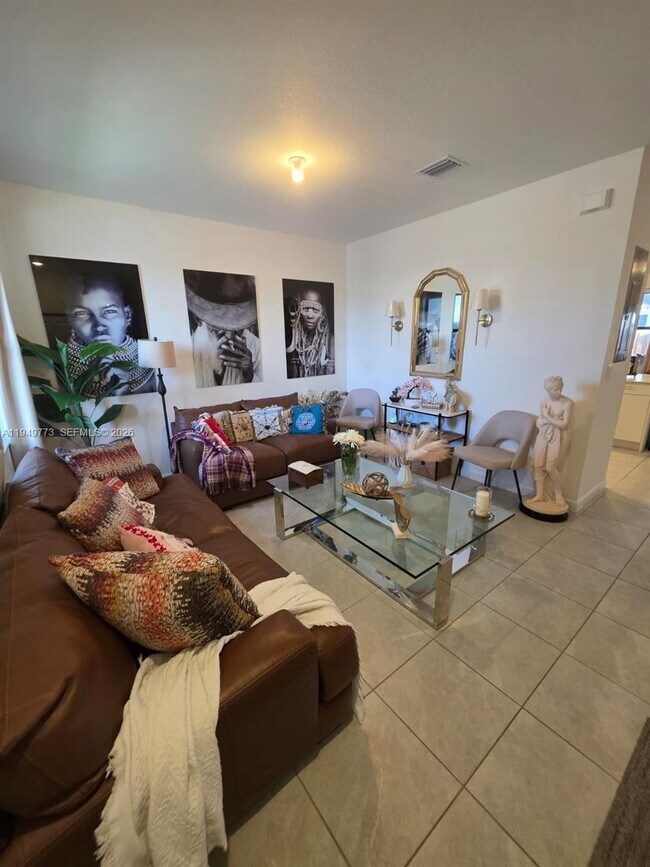 Building Photo - 23337 SW 128th Ave