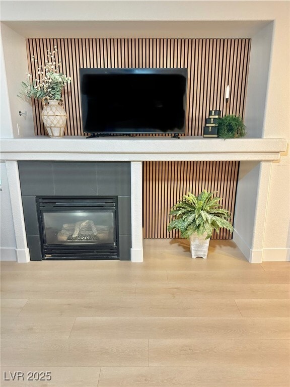 Building Photo - 10195 Queensbury Ave