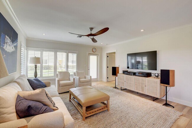 Building Photo - 1920 S Ocean Blvd