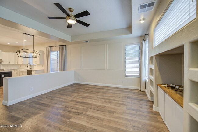 Building Photo - 4564 S Maverick Ct