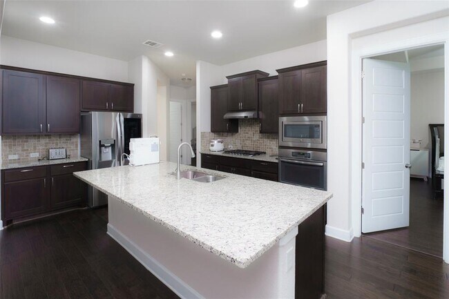 Building Photo - 209 Brantley Lake Ln
