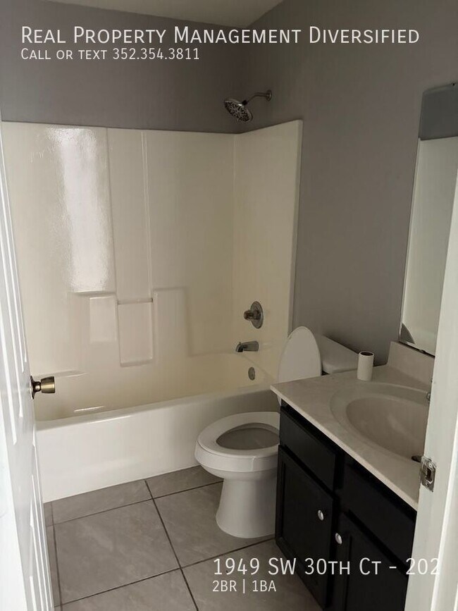 Building Photo - 1949 SW 30th Ct