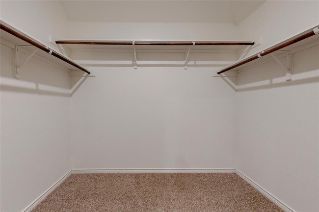 Building Photo - 2917 Colorado Dr