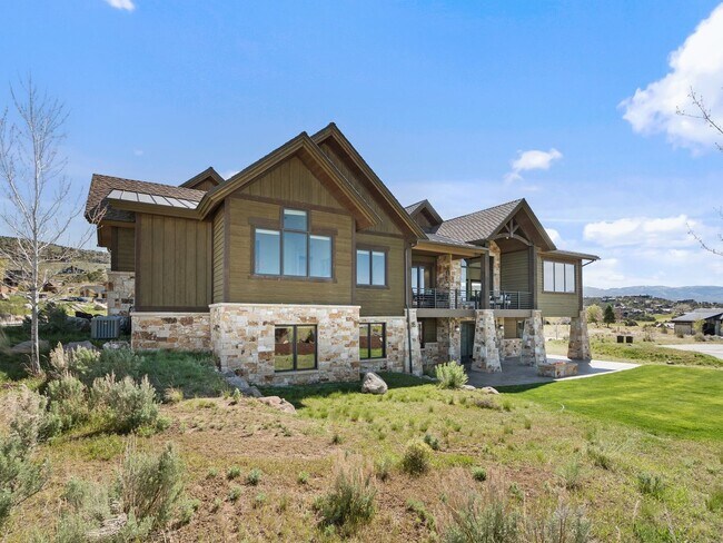 Building Photo - 1075 N Oquirrh Mountain Dr