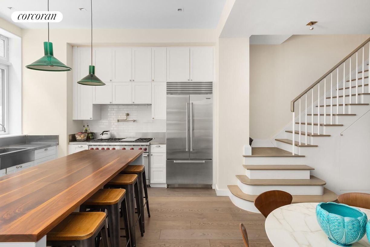 Building Photo - 308 E 30th St