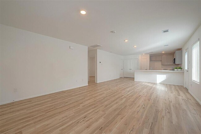 Building Photo - 26818 Wilderye Cv Ln