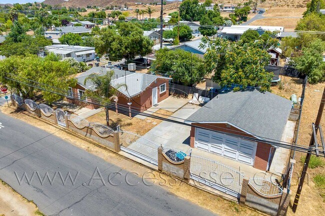 Building Photo - 23865 Goetz Dr