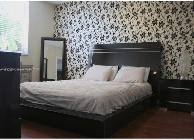 Building Photo - 2 bedroom in Aventura FL 33180