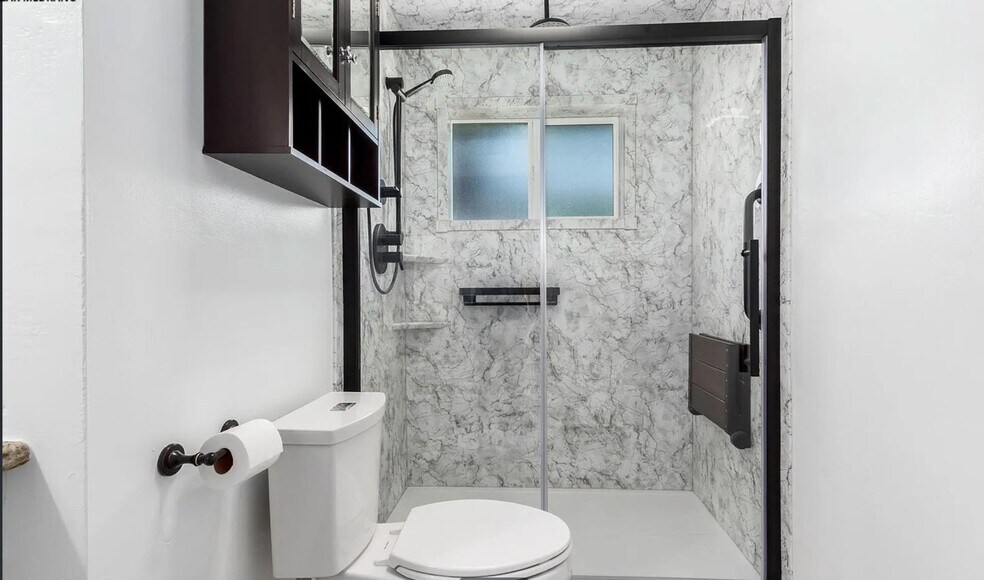 Building Photo - 2009 N 68th St