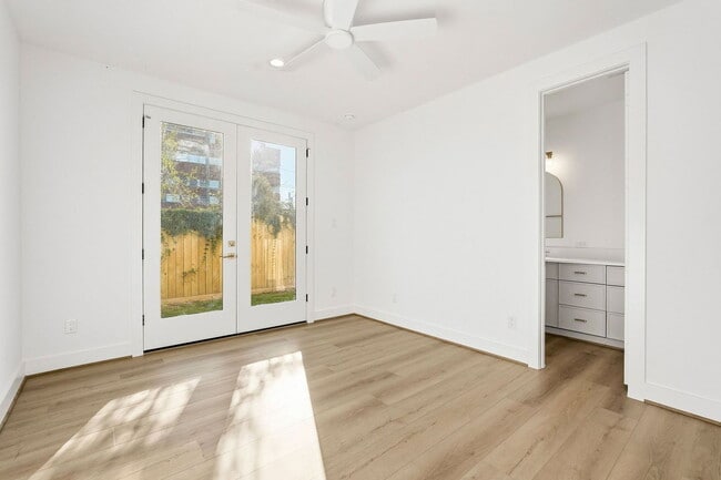 Building Photo - 3828 Wilmer St