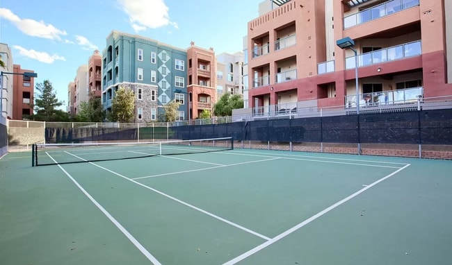 Building Photo - 15 E Agate Ave