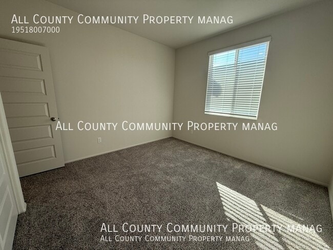 Building Photo - 11615 Zoeller St