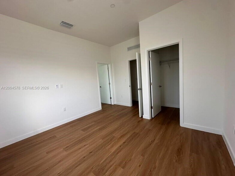 Building Photo - 12554 SW 194th St
