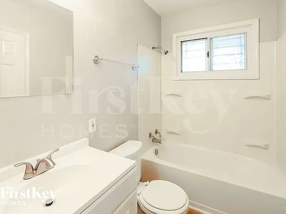 Building Photo - 7405 E 49th Terrace