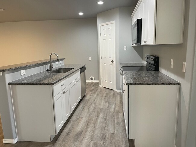 Building Photo - 1303 N. Colton- HW - FOR SALE