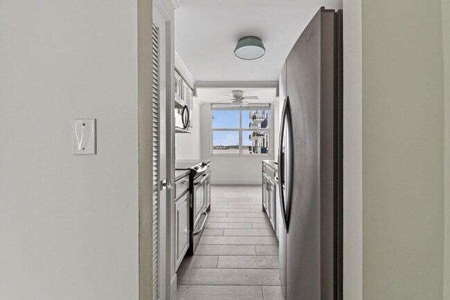 Building Photo - 3800 Washington Rd